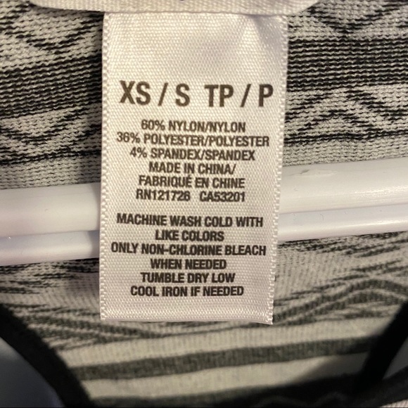 Aztec Dress - Picture 3 of 4